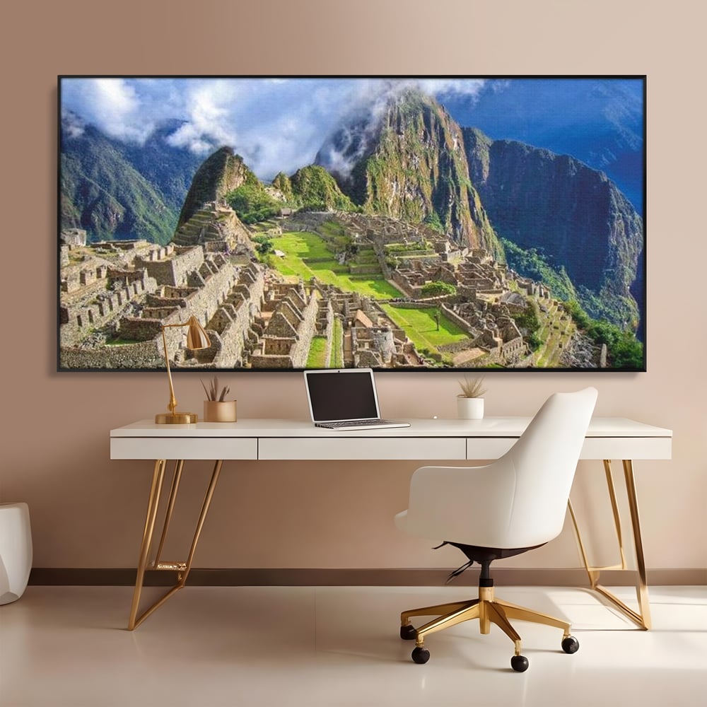 Tablou canvas cu tablou canvas cu cetatea machu picchu, in rama de aluminiu negru, pe perete intr-un birou